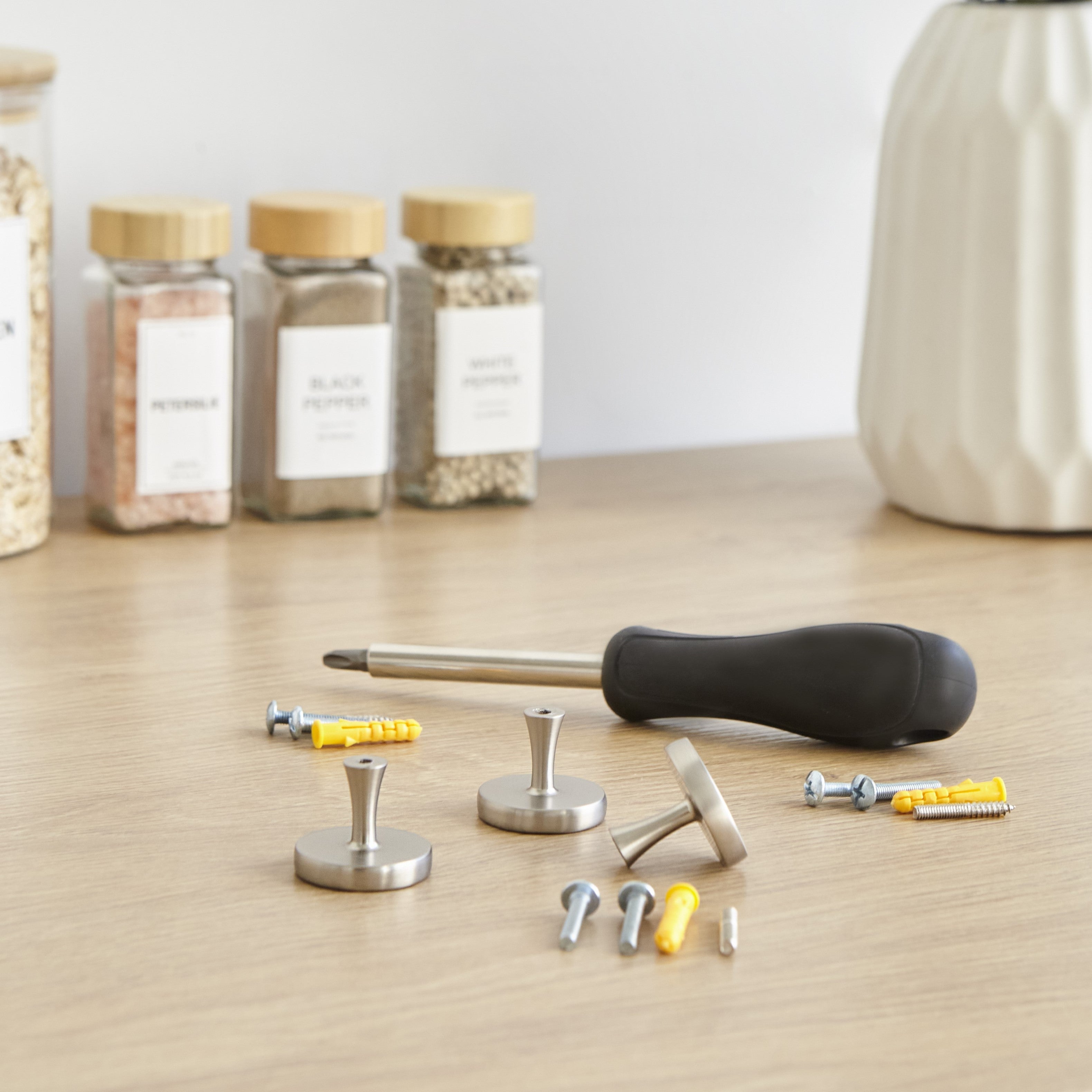 Furniture handle KREISEL