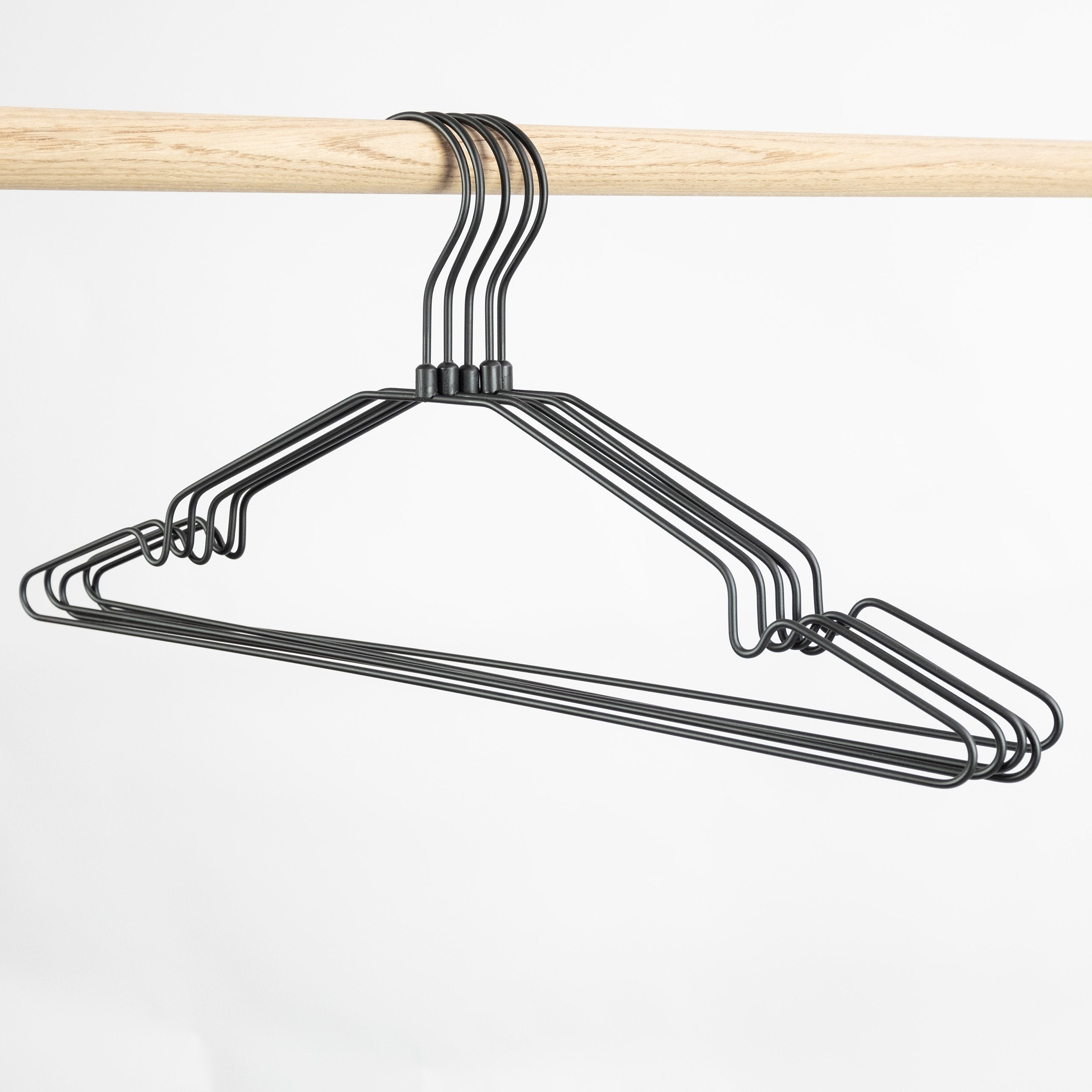 Gard clothes hanger