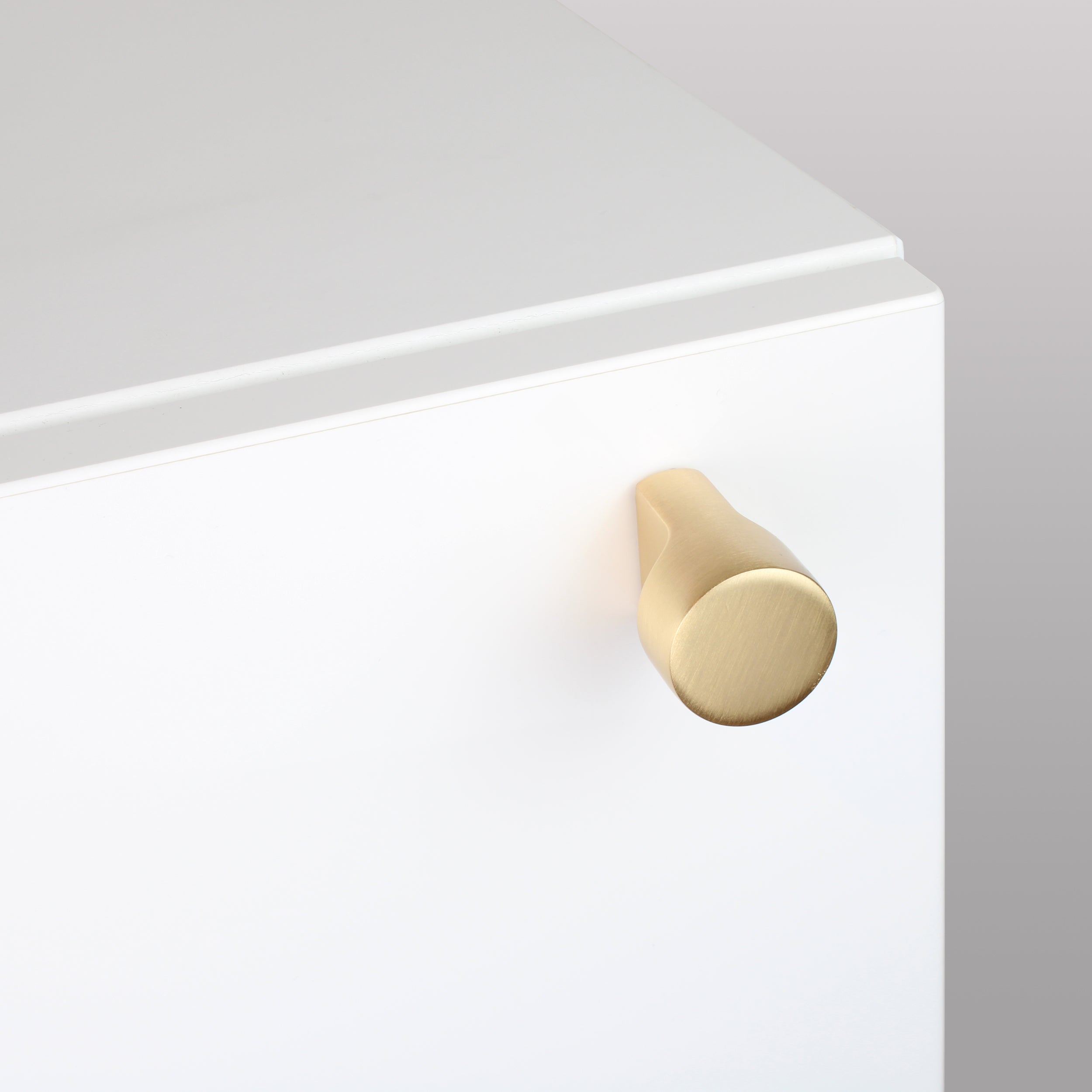 Furniture handle KNOPF