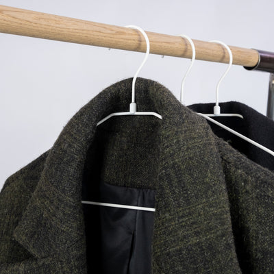 Gard clothes hanger