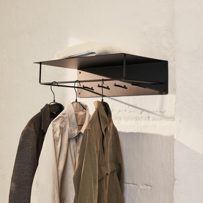 Gard clothes hanger