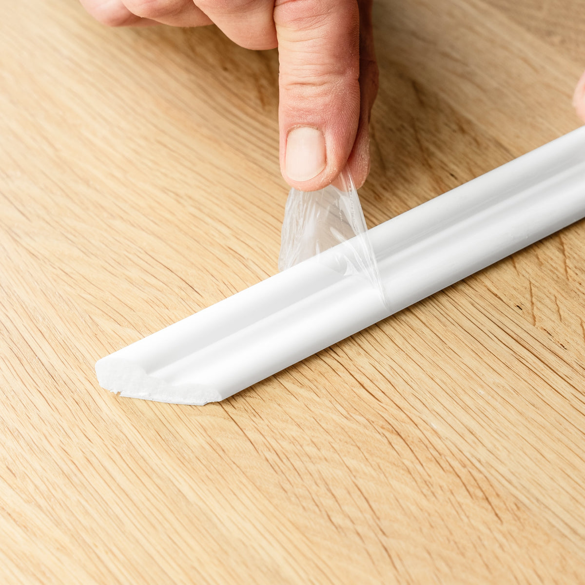 GRETE wall molding