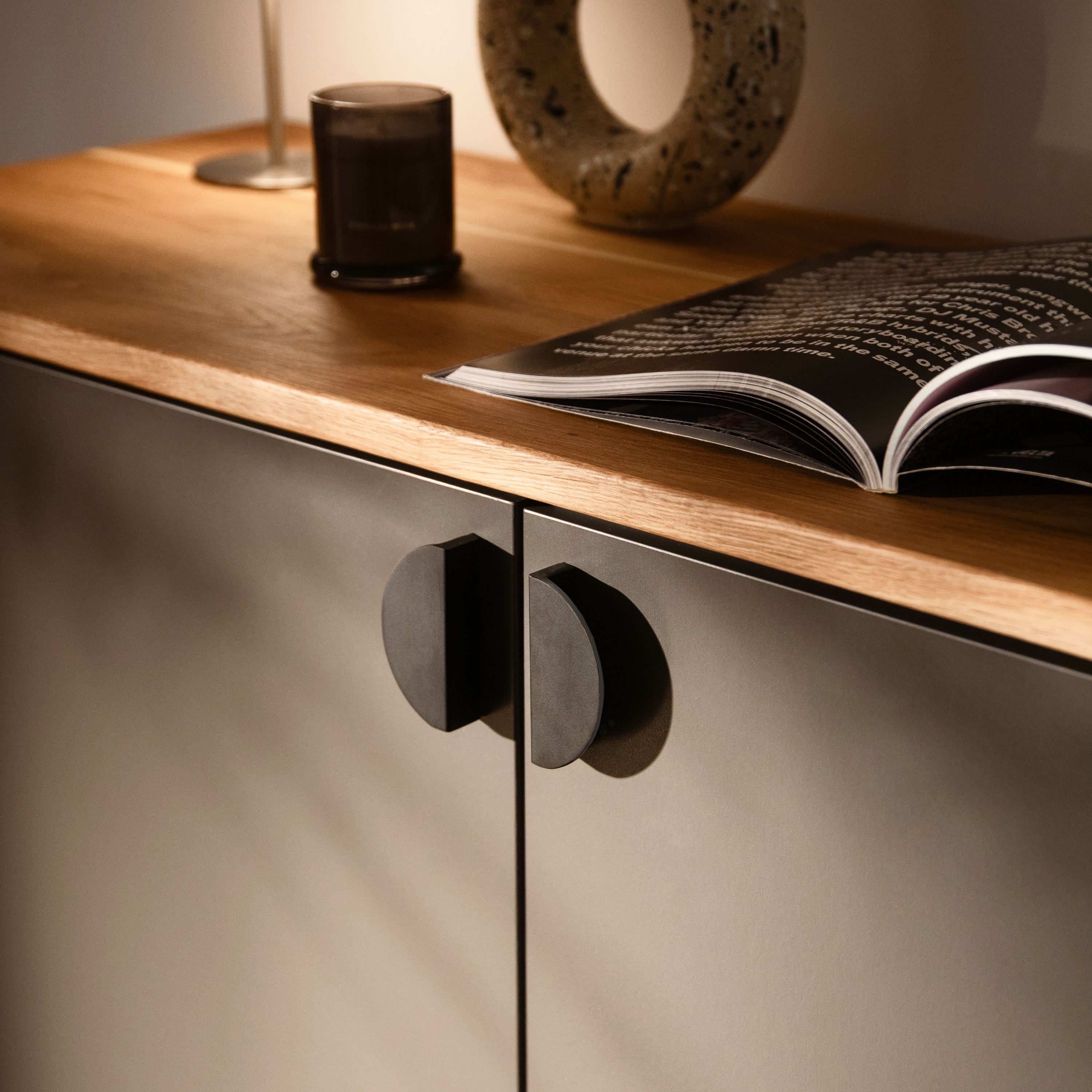 Tirador de mueble MEDIO CÍRCULO