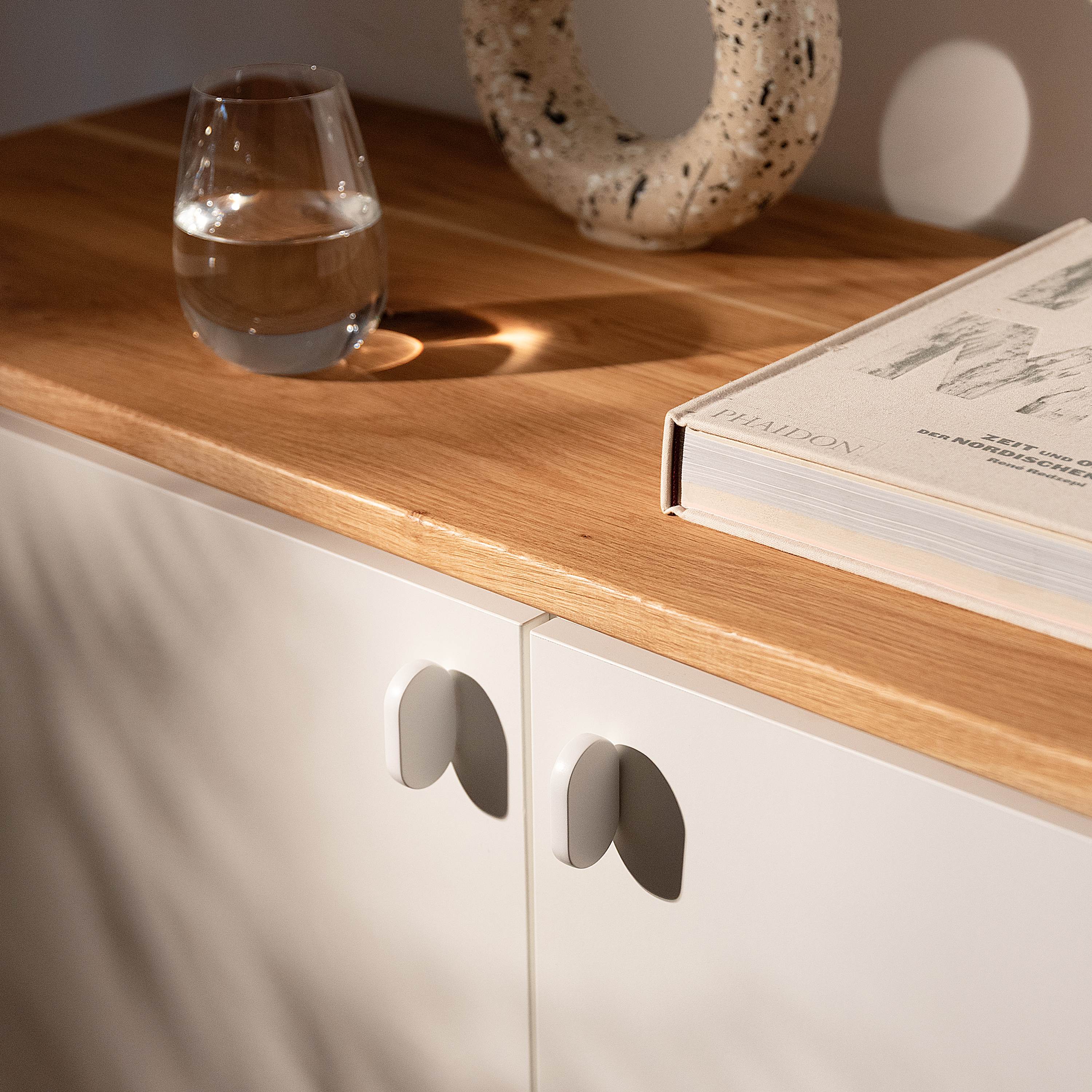 Furniture handle OVAL