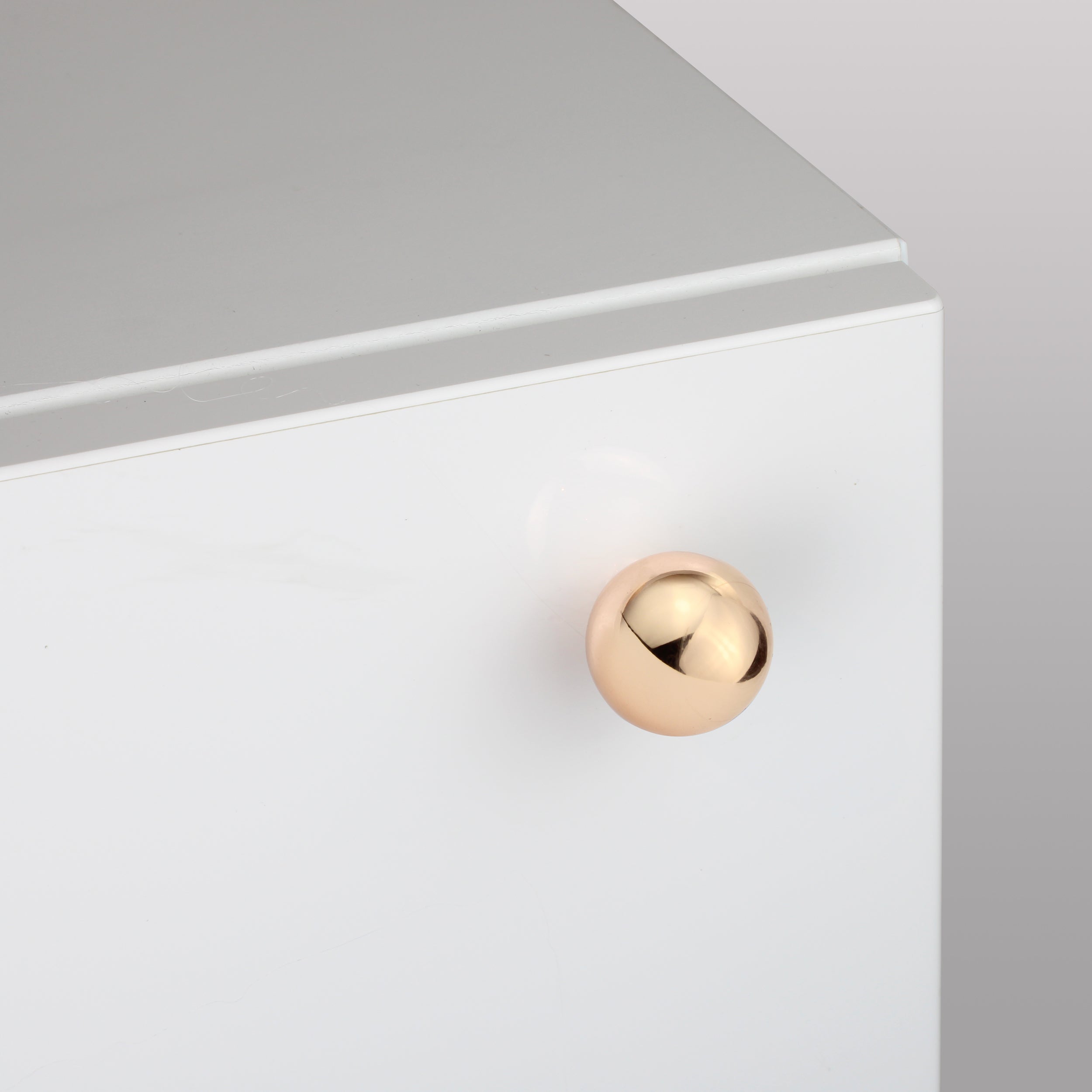 Furniture handle BALL