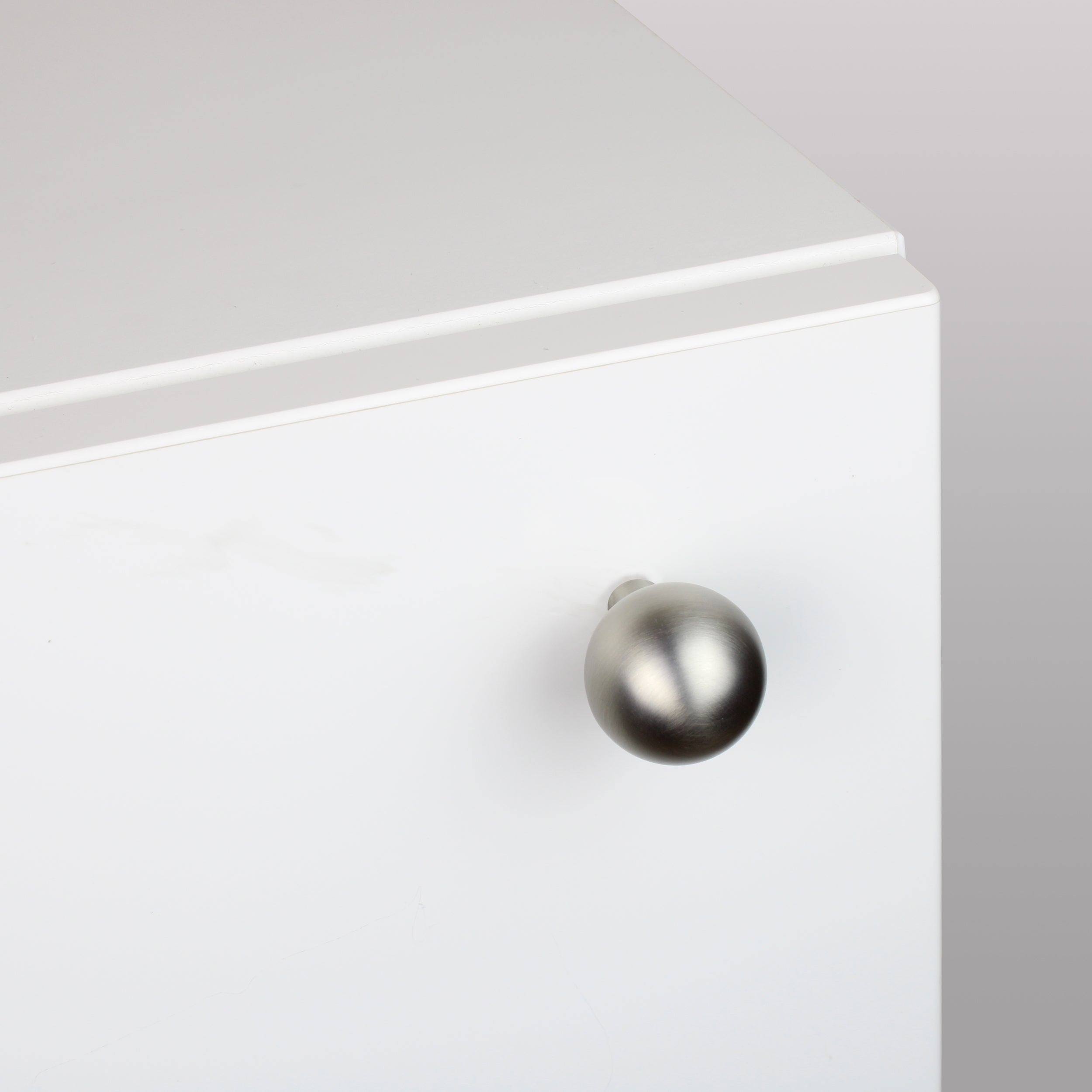 Furniture handle BALL